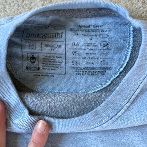 Patagonia Sweatshirt - Picture 2 of 6